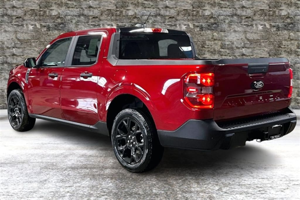 New 2025 Ford Maverick XLT Truck