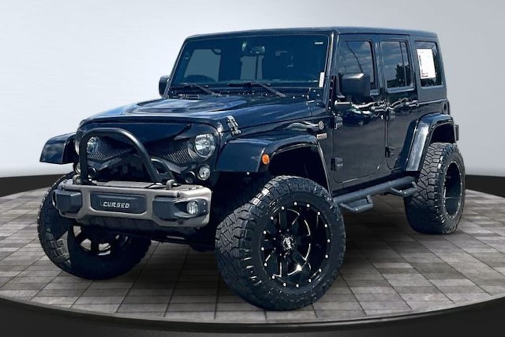 Used 2017 Jeep Wrangler Unlimited Sahara SUV