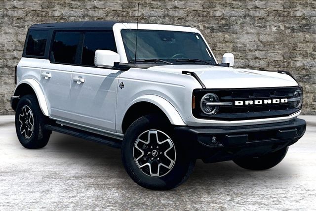 2023 Ford Bronco SUV 