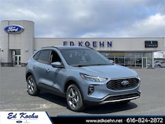 2025 Ford Escape ST-Line Select SUV