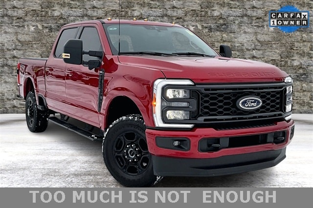 2023 Ford F-350 Super Duty XLT's photo