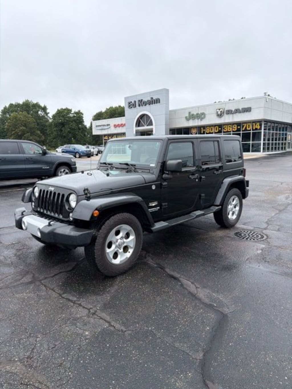 Used 2015 Jeep Wrangler Unlimited Sahara SUV