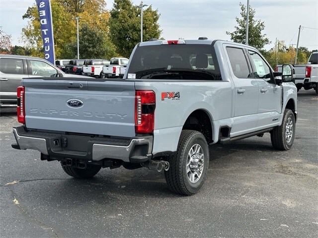 2026 Ford F-350 photo 3
