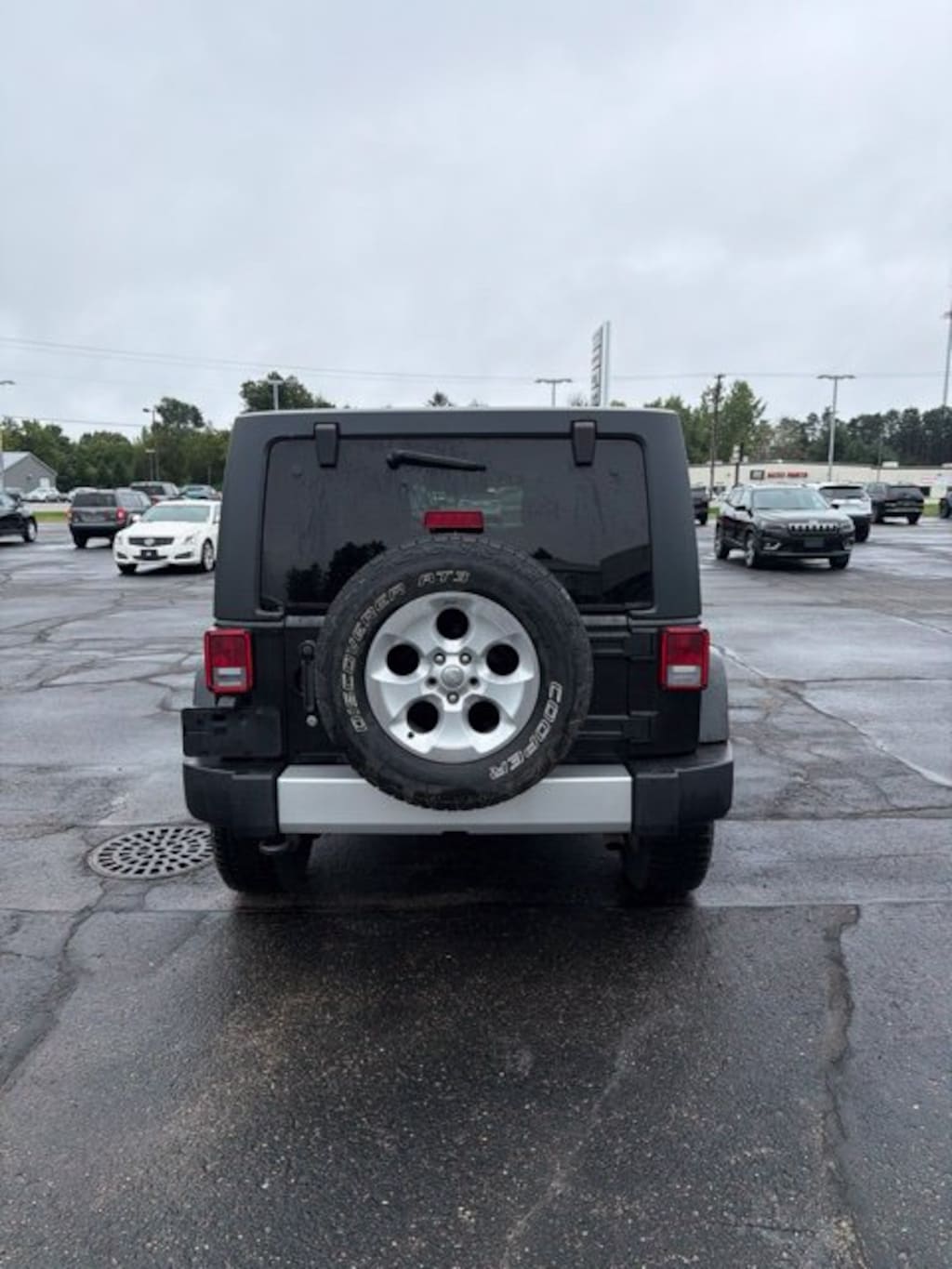 Used 2015 Jeep Wrangler Unlimited Sahara SUV