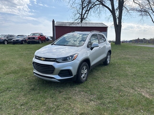 2022 Chevrolet Trax LT photo 3
