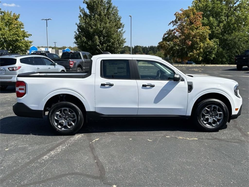 New 2025 Ford Maverick XLT Truck