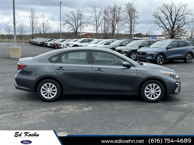 Used 2019 Kia FORTE FE with VIN 3KPF24AD8KE049096 for sale in Greenville, MI