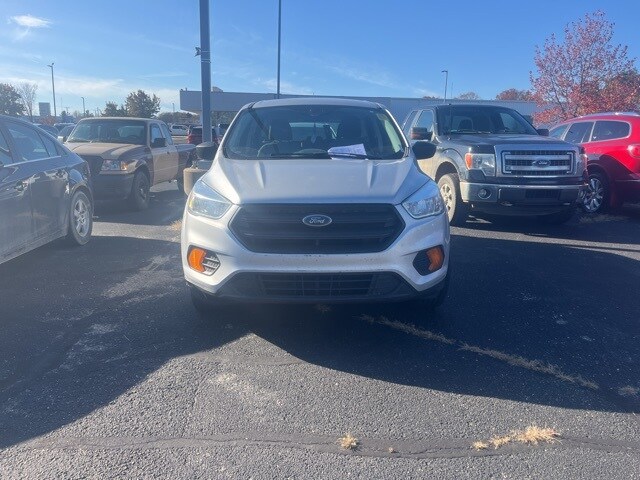 2017 Ford Escape S photo 2