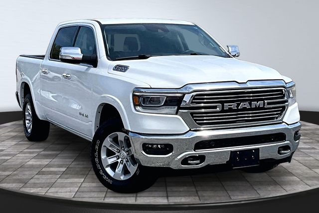 2022 RAM 1500 Laramie 4x4 Crew Cab 5'7's photo