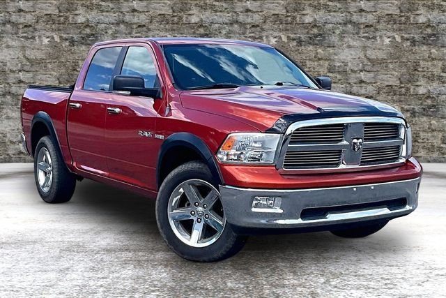 2009 Dodge Ram 1500 SLT 4x4 Crew Cab's photo