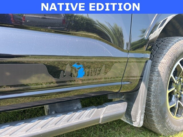 2023 Ford F-150 XLT photo 2