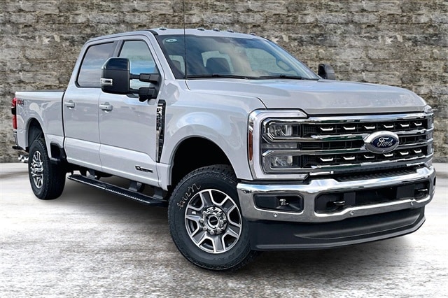 2026 Ford F-350 Super Duty Lariat's photo