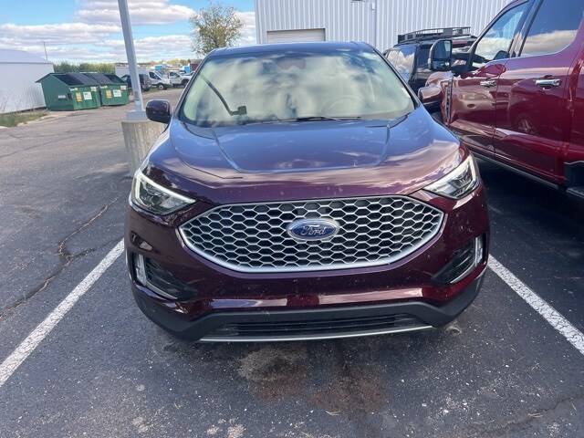 2023 Ford Edge SEL photo 2