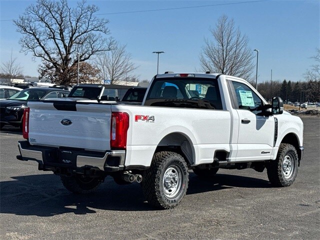 2025 Ford F-250 photo 3