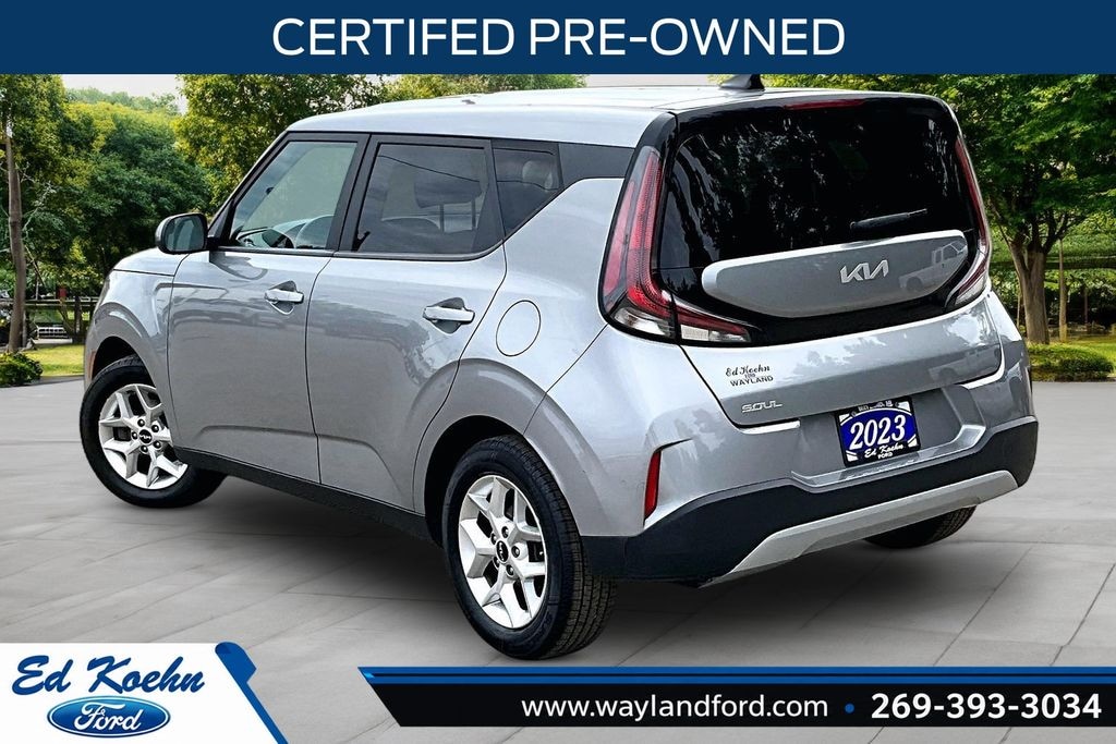 Certified 2023 Kia Soul LX Hatchback