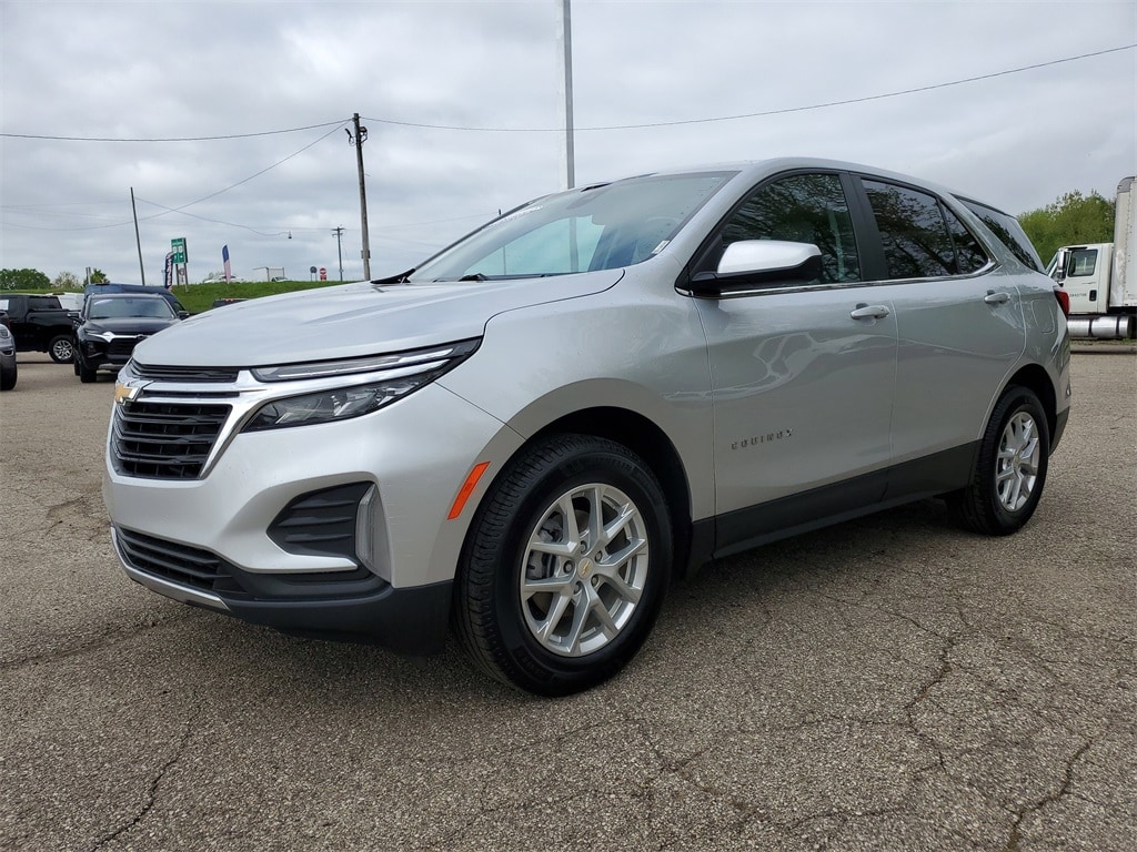 Certified 2022 Chevrolet Equinox LT with VIN 2GNAXUEV4N6110213 for sale in Wayland, MI