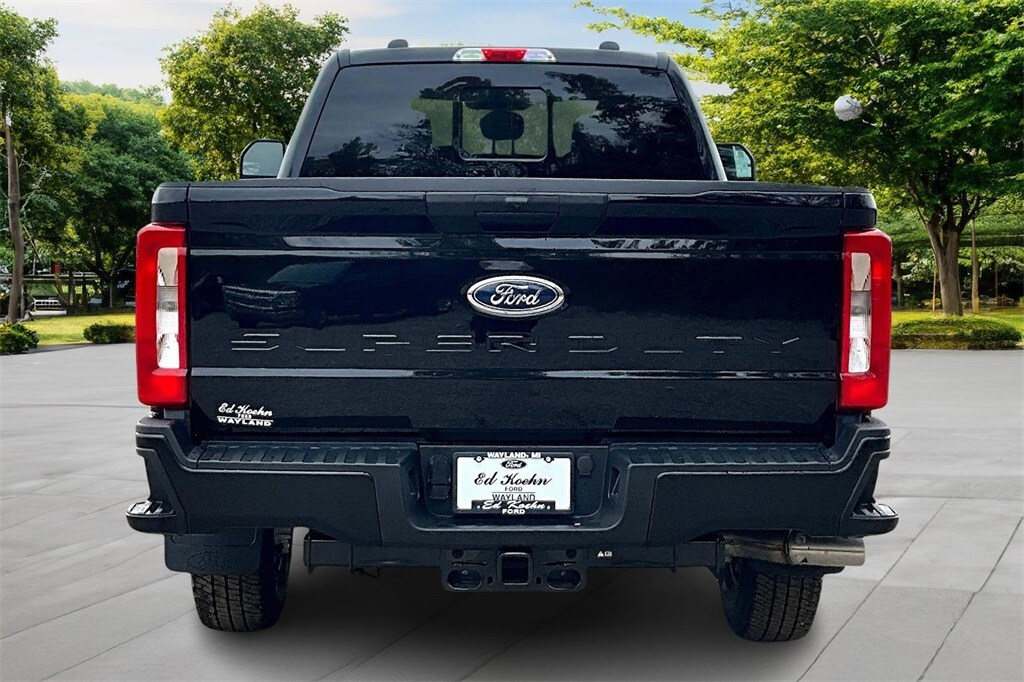 2026 Ford F-250 photo 4