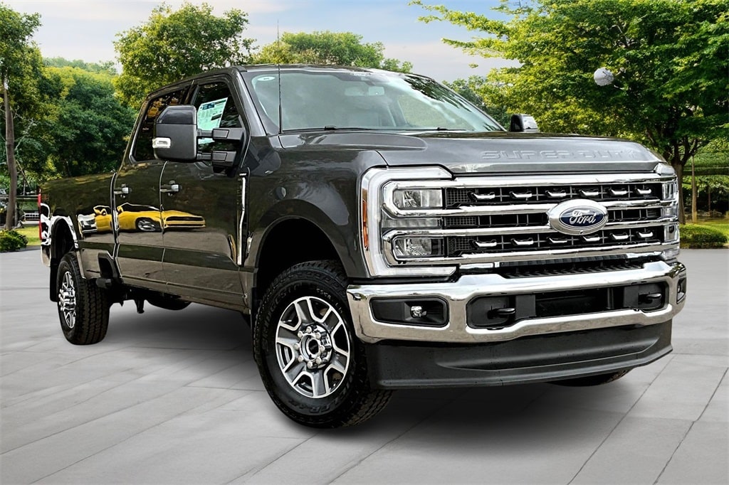 2026 Ford F-350 Super Duty Lariat's photo