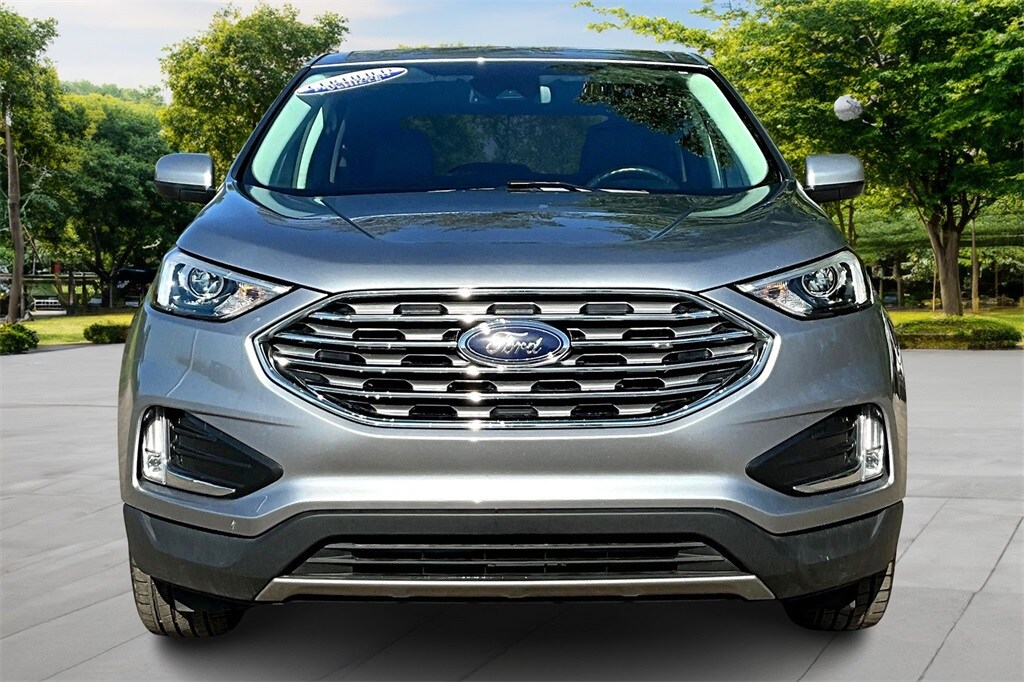 2022 Ford Edge SEL photo 3