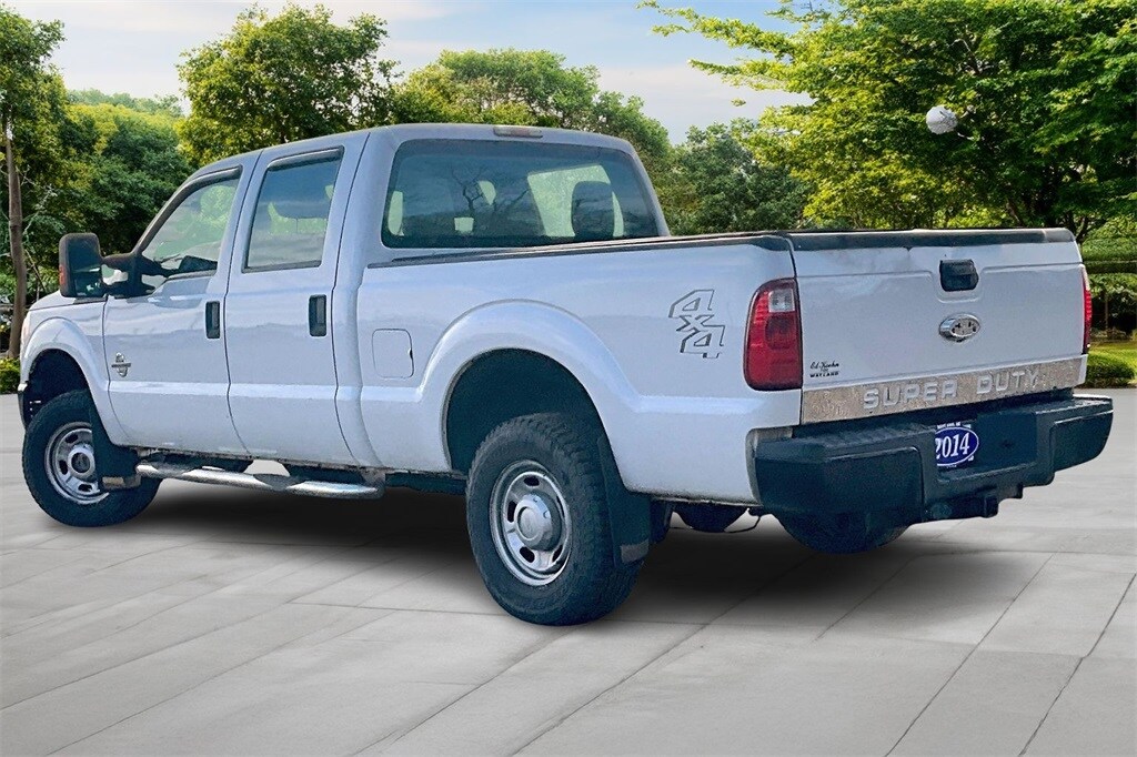 2014 Ford F-250 photo 2