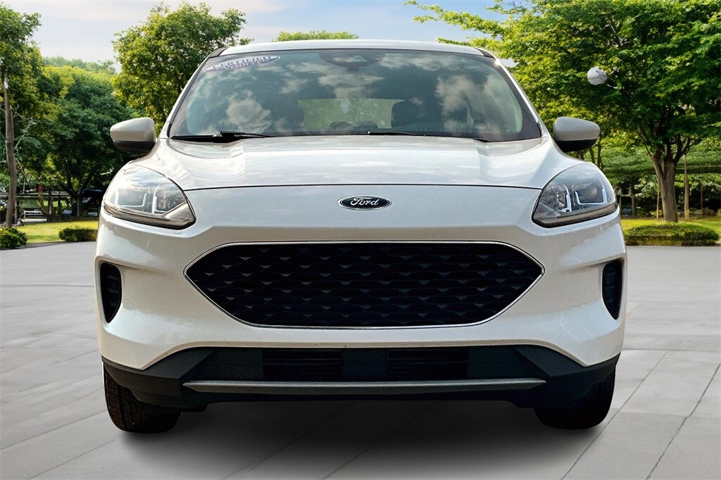 2020 Ford Escape SE photo 3