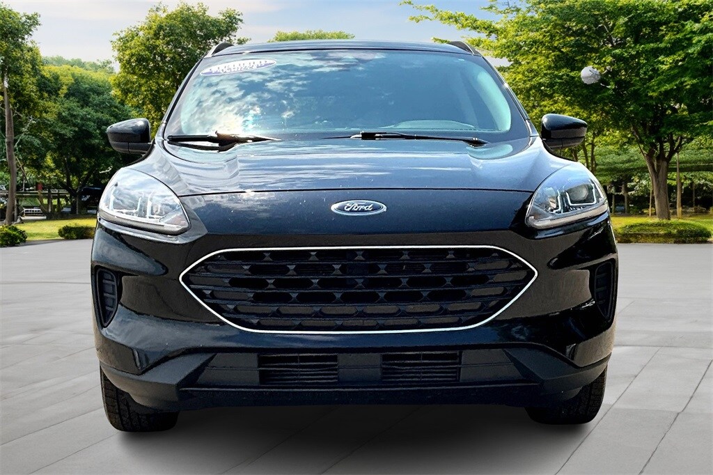2022 Ford Escape SE photo 3