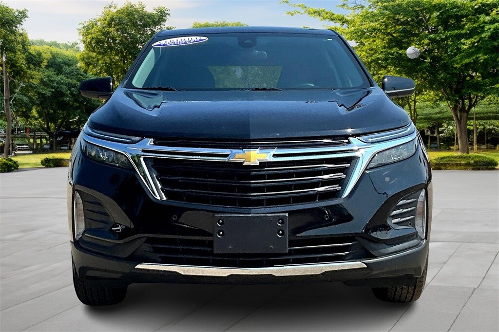 2023 Chevrolet Equinox LT photo 2