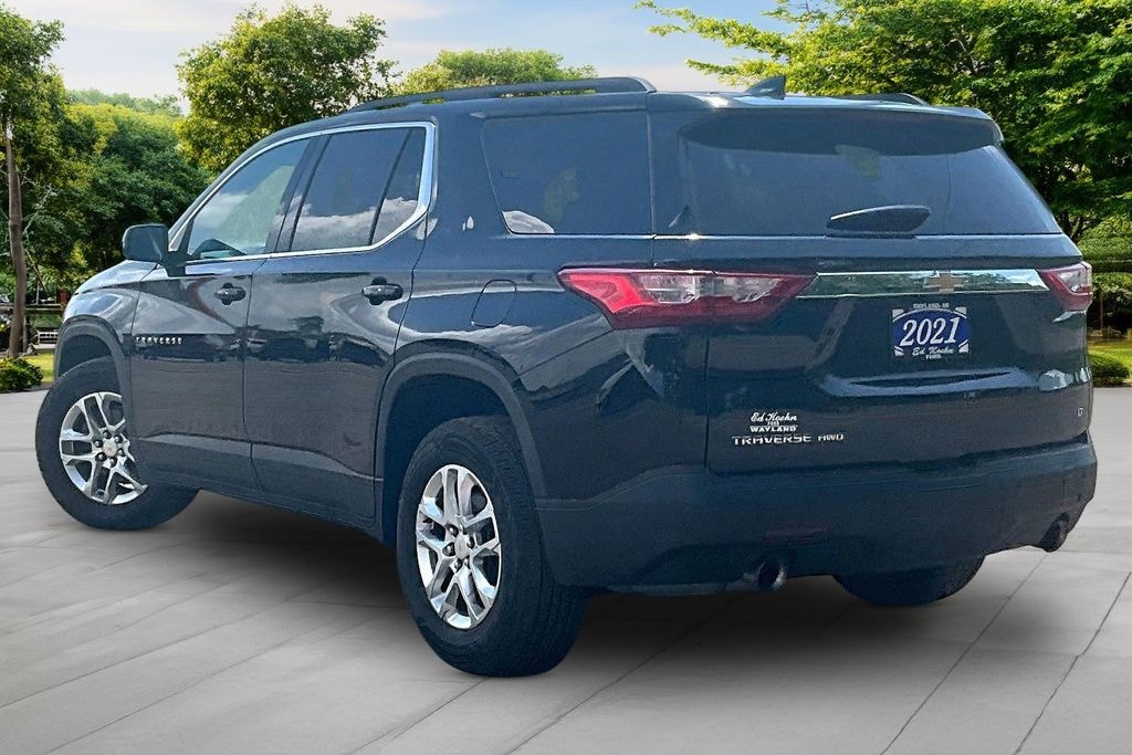 Used 2021 Chevrolet Traverse LT SUV