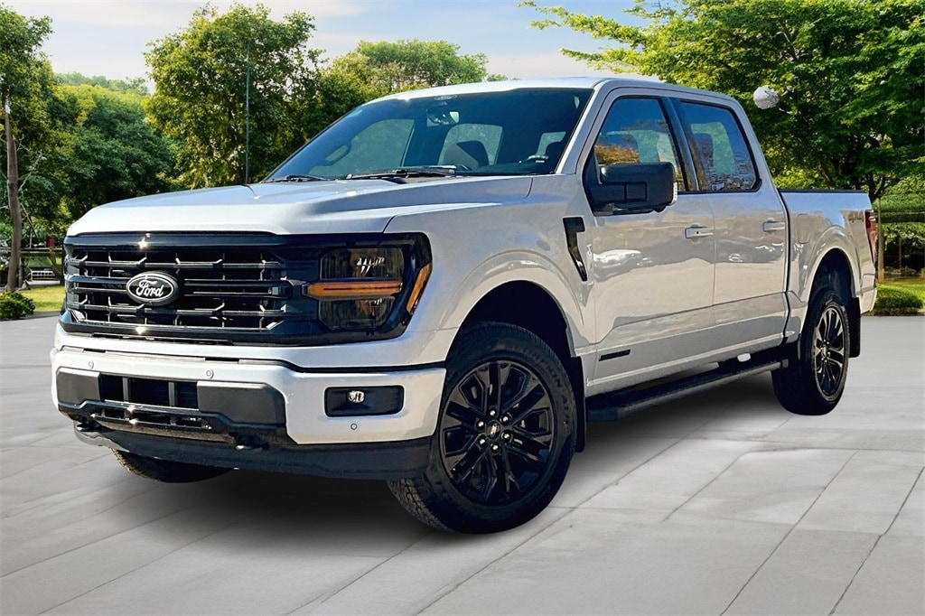 New 2025 Ford F-150 XLT TRUCK