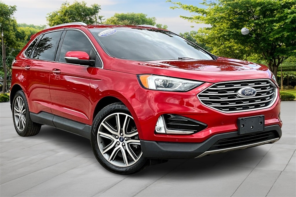 2020 Ford Edge Titanium
