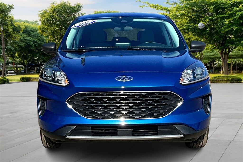 2022 Ford Escape SE photo 3