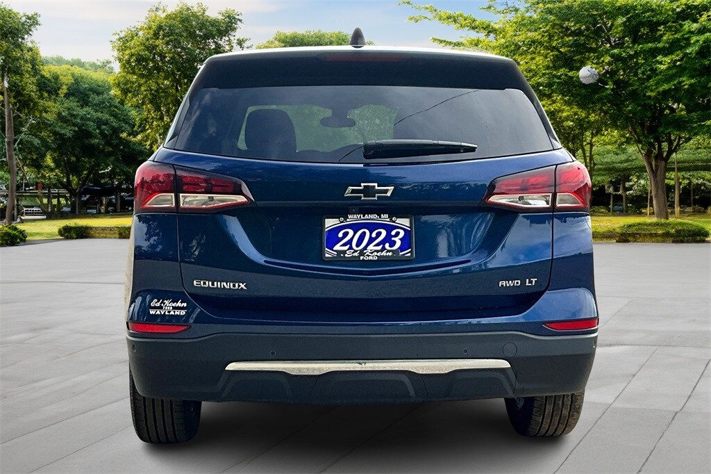 2023 Chevrolet Equinox LT photo 4