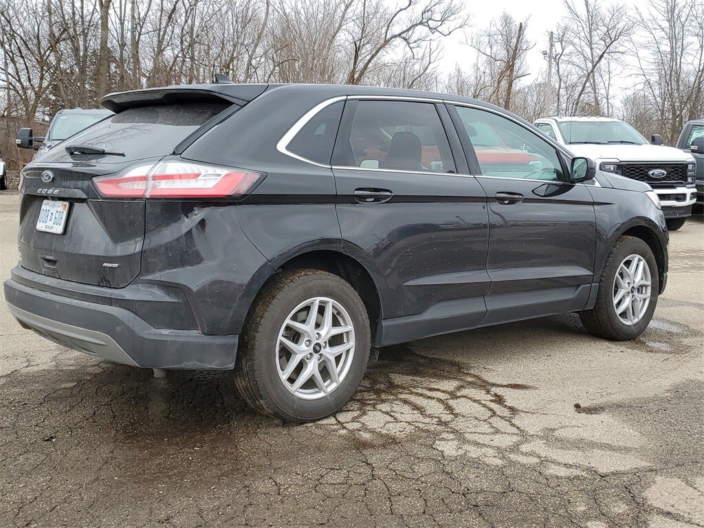 2024 Ford Edge SEL photo 4