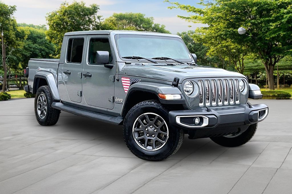 2021 Jeep Gladiator Overland's photo
