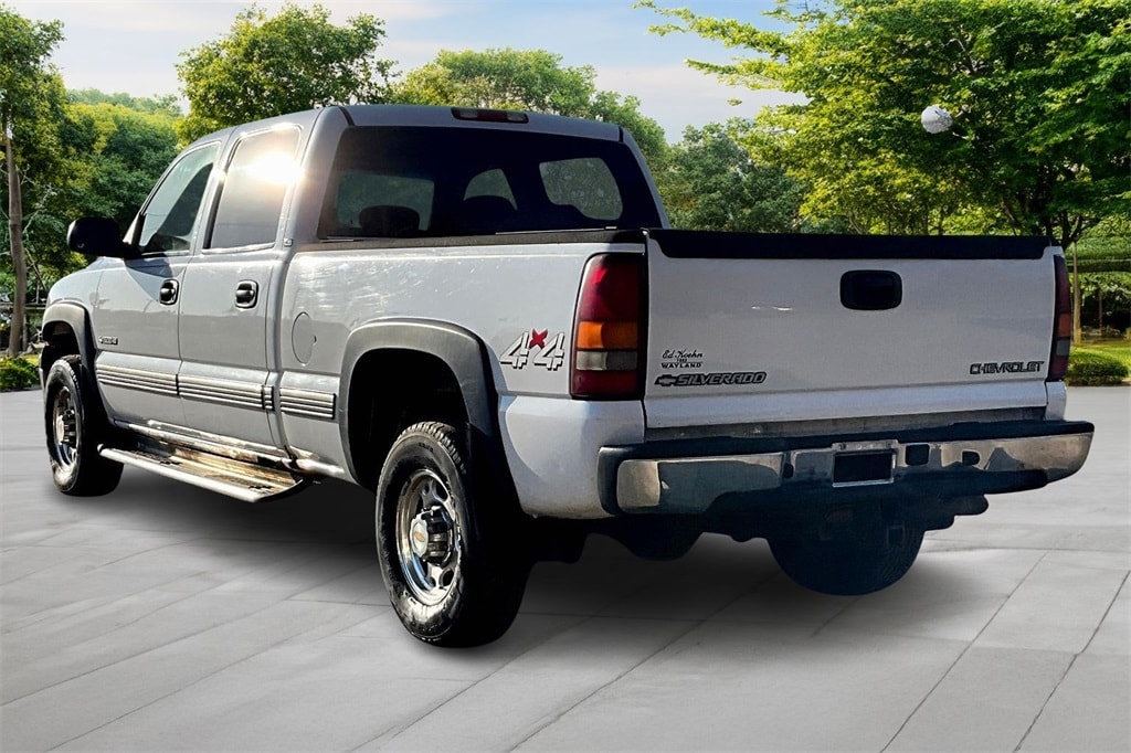 Used 2002 Chevrolet Silverado 1500HD LS with VIN 1GCGK13UX2F142143 for sale in Wayland, MI
