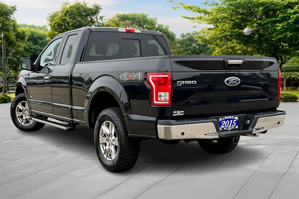2015 Ford F-150 XLT photo 2