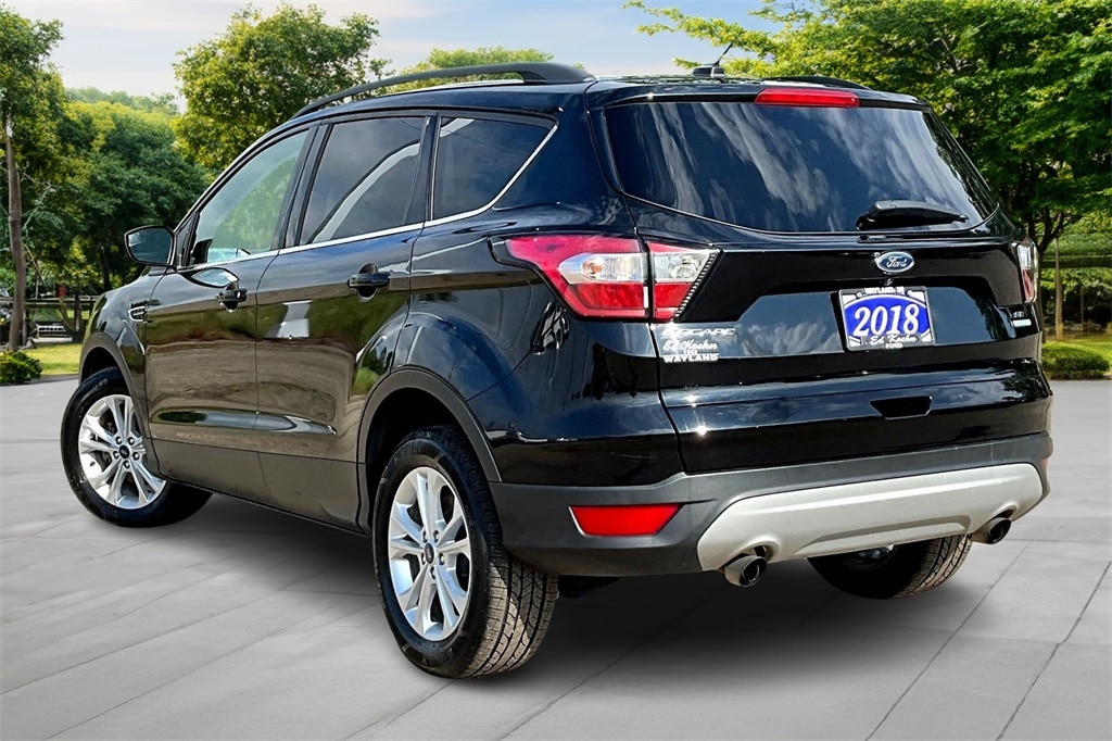 Certified 2018 Ford Escape SE with VIN 1FMCU0GD8JUC77169 for sale in Wayland, MI