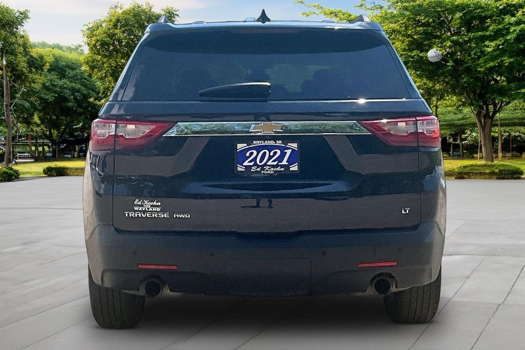 Used 2021 Chevrolet Traverse LT SUV