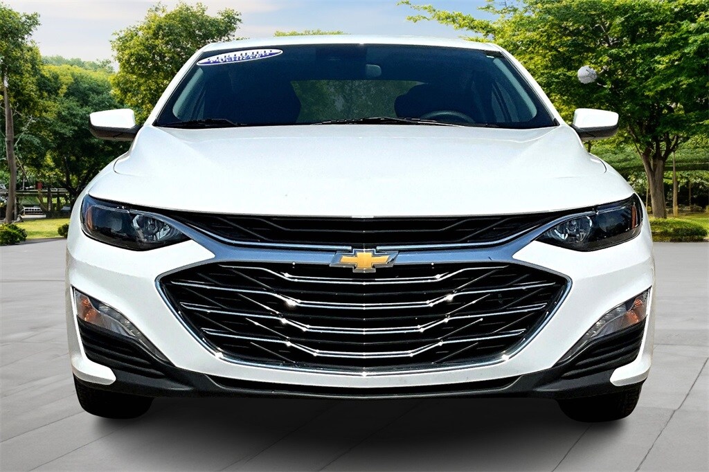 2023 Chevrolet Malibu 1LT photo 3