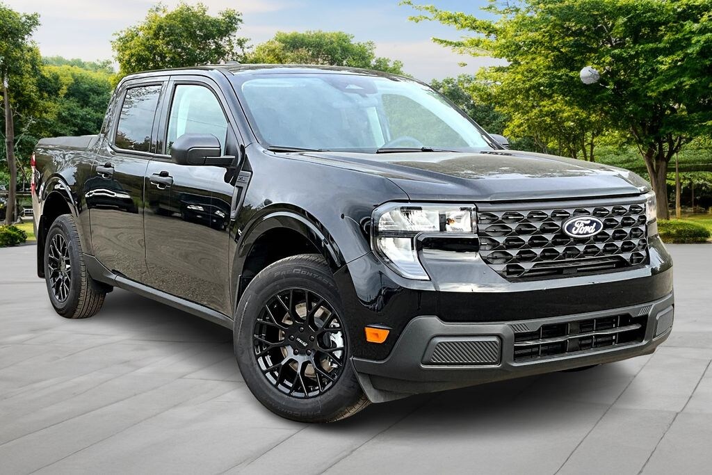 New 2025 Ford Maverick XL TRUCK