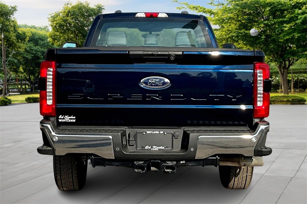 2024 Ford F-350 photo 4