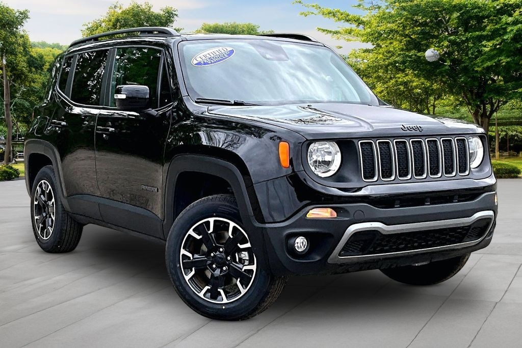 Used 2023 Jeep Renegade Latitude SUV