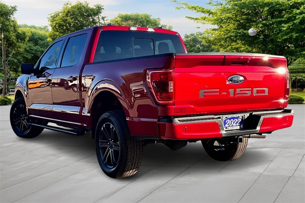 2022 Ford F-150 XLT photo 2