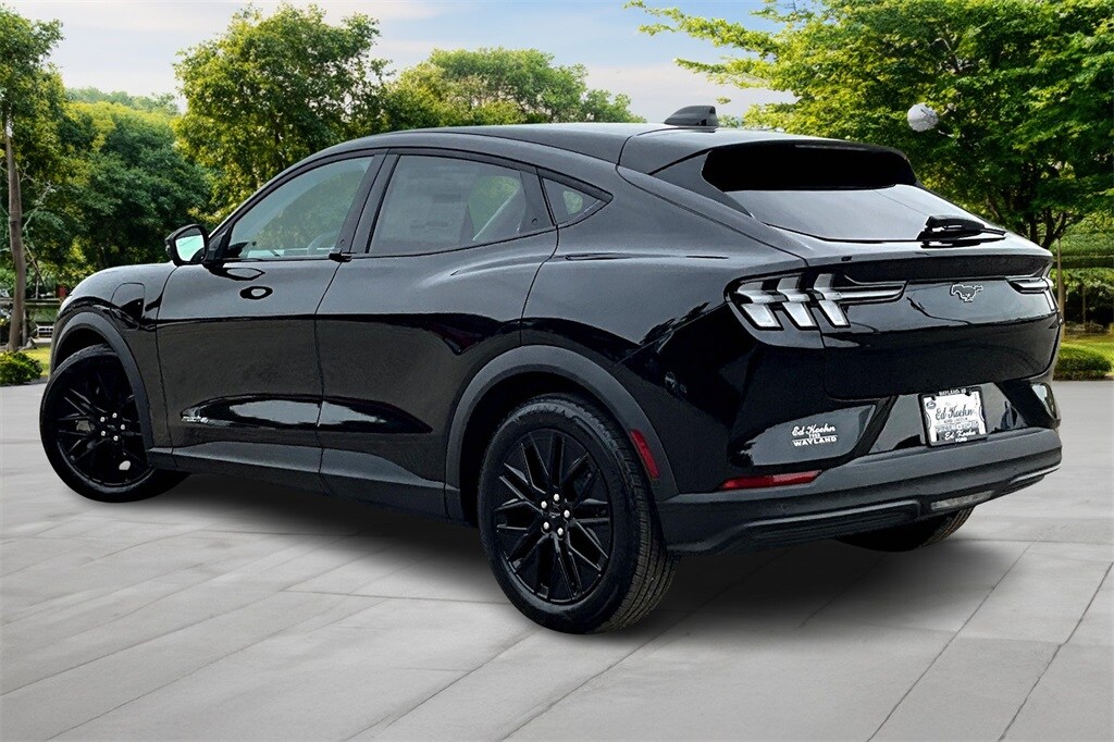 2025 Ford Mustang Mach-E Select photo 3
