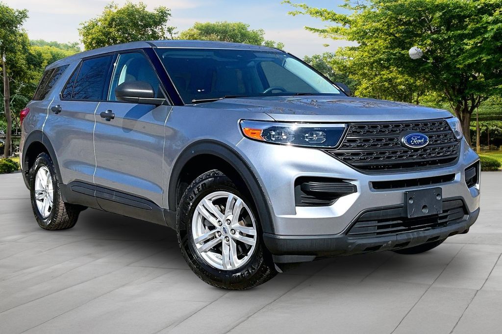 2022 Ford Explorer Base