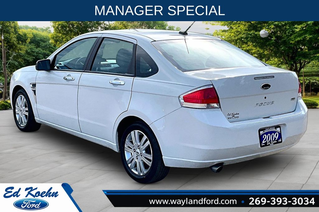 Used 2009 Ford Focus SEL with VIN 1FAHP37N39W227104 for sale in Wayland, MI