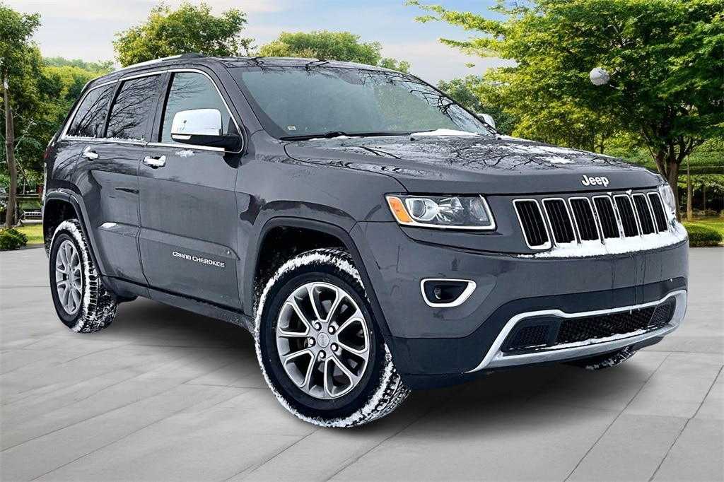 2015 Jeep Grand Cherokee Limited's photo