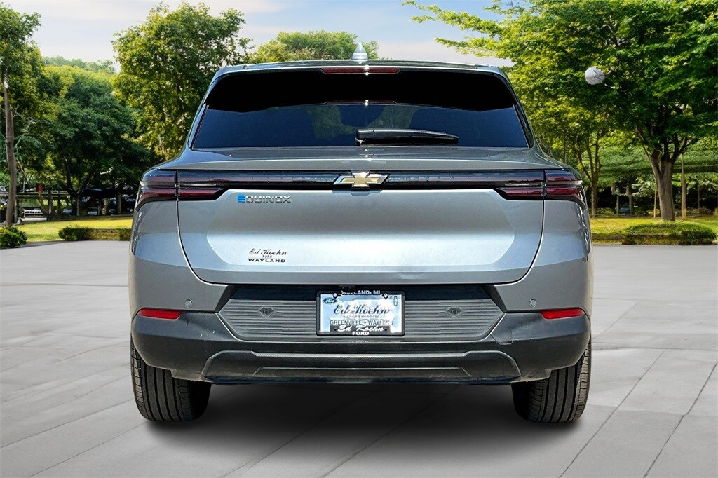 2025 Chevrolet Equinox EV 1LT photo 3