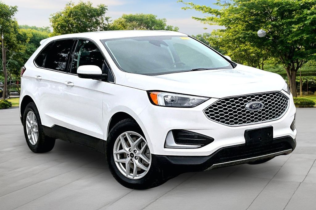 2023 Ford Edge