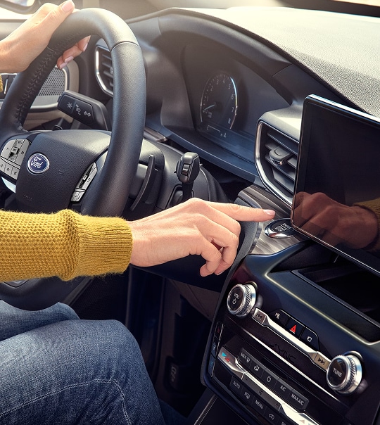 Test-drive a Ford at home